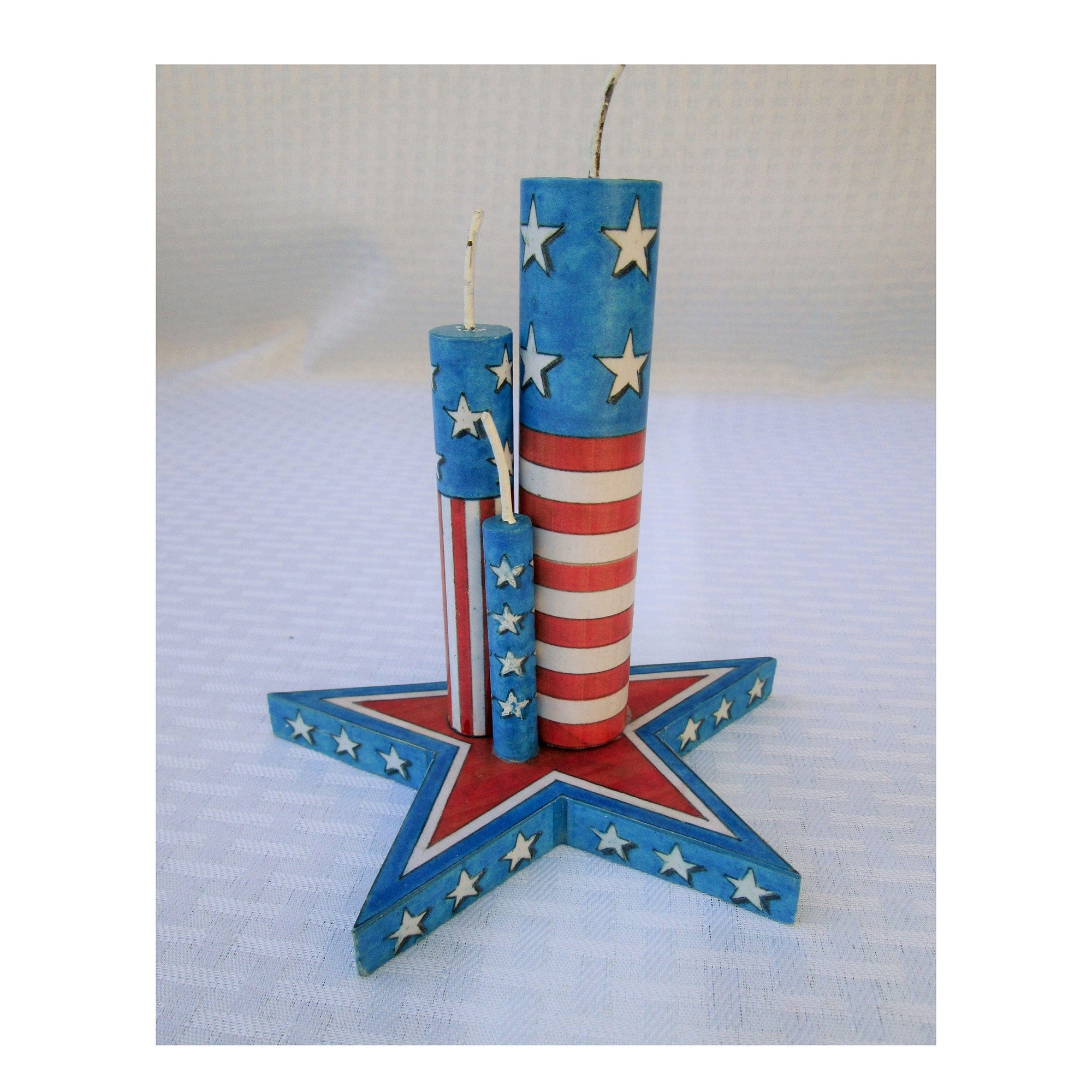 Star with Pretend Firecrackers Woodworking Pattern and Picture alt 0