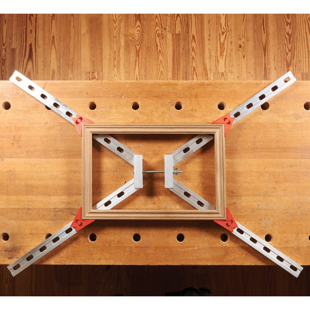 Self-Squaring Frame Clamp