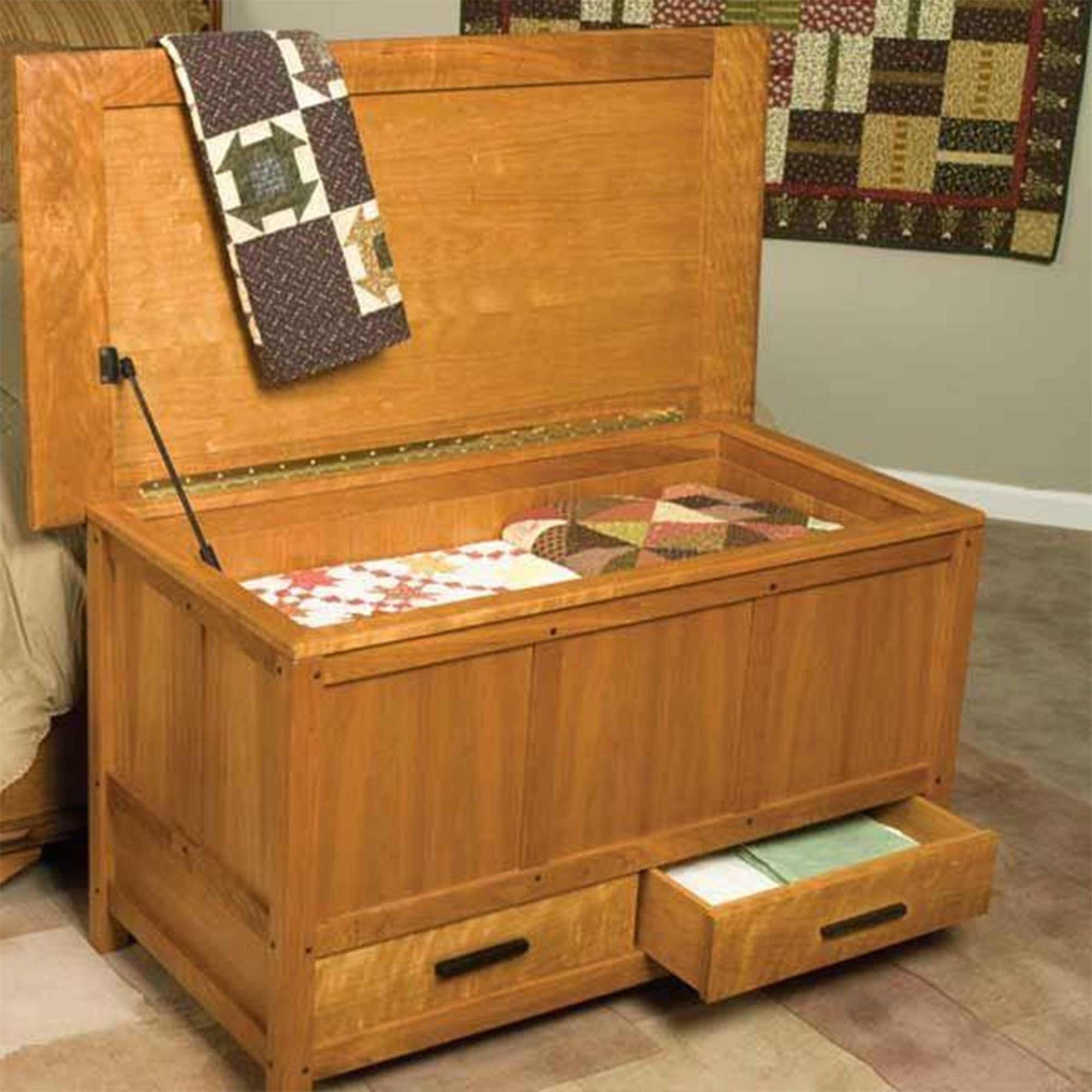 Woodworking Project Paper Plan to Build Arts & Crafts Blanket Chest alt 0