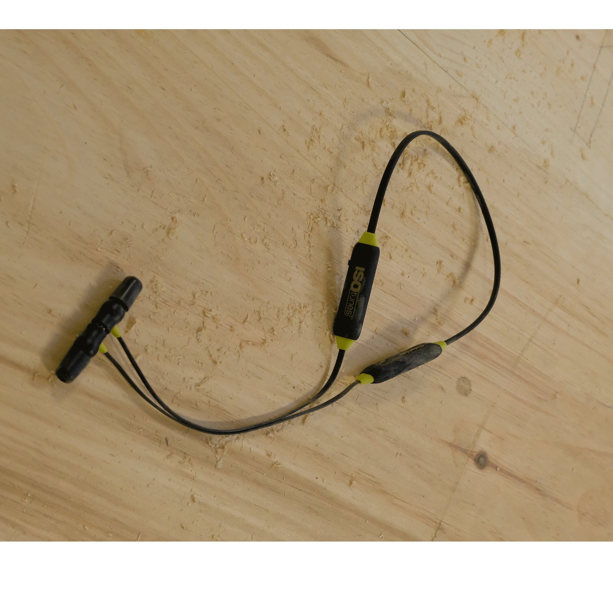 XTRA 2.0 Bluetooth Noise Isolating Earbuds alt 0