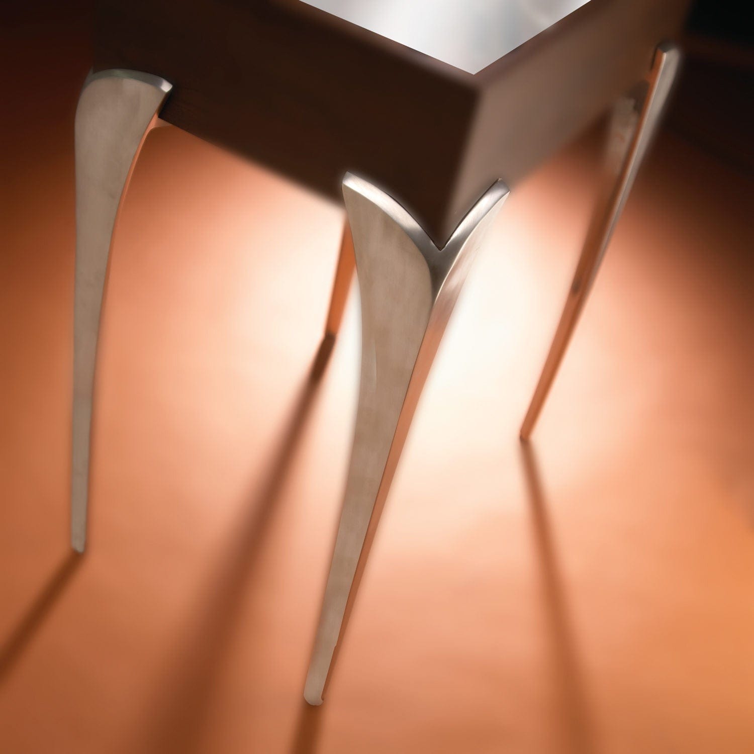 27-1/4" (692 mm) Table Leg Polished Aluminum alt 0