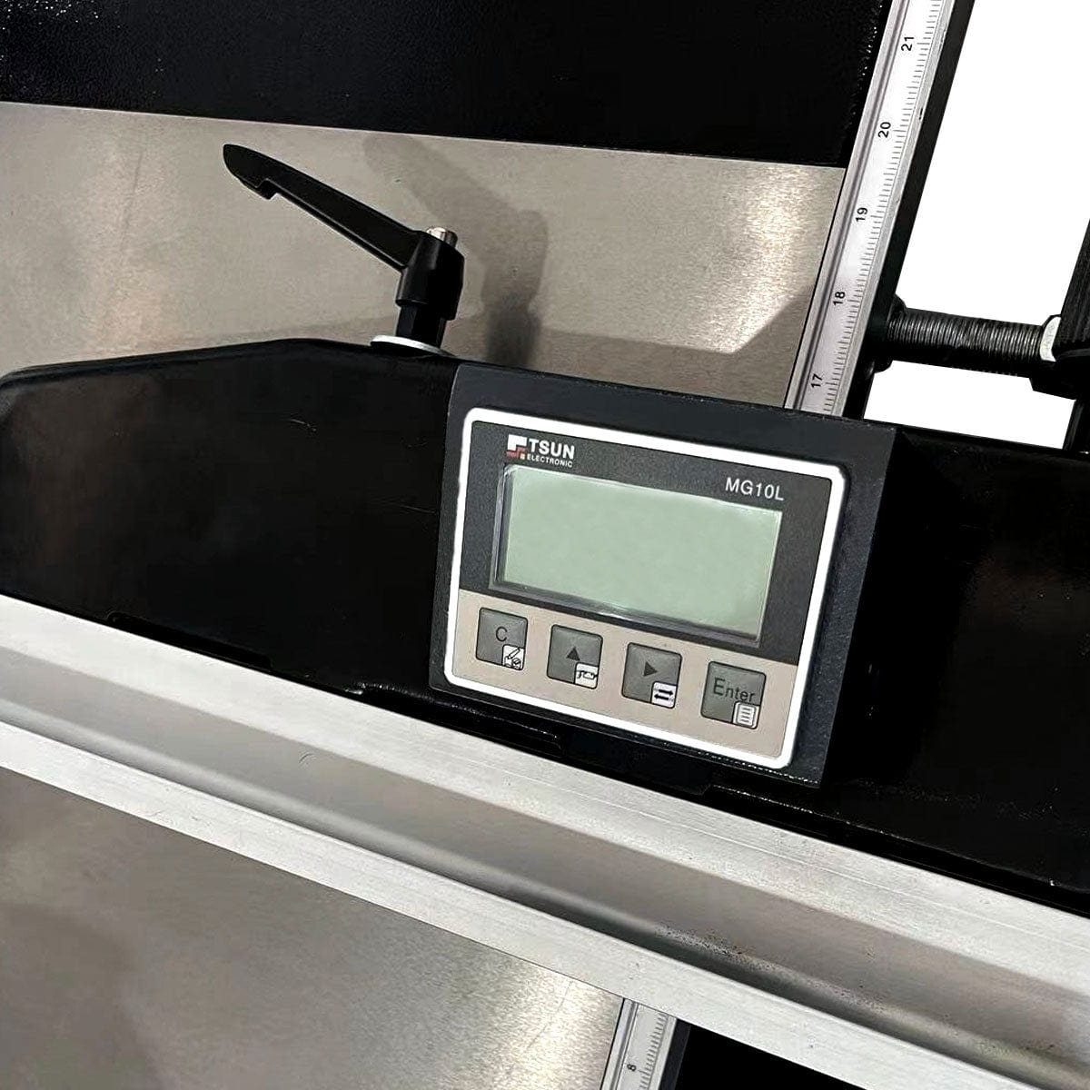 Sliding Panel Saw, 5HP 1PH alt 0