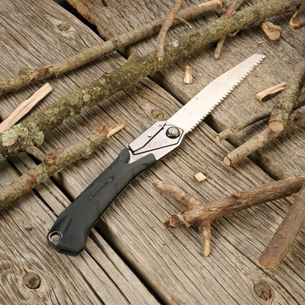 Cast 200 Folding Saw - Large