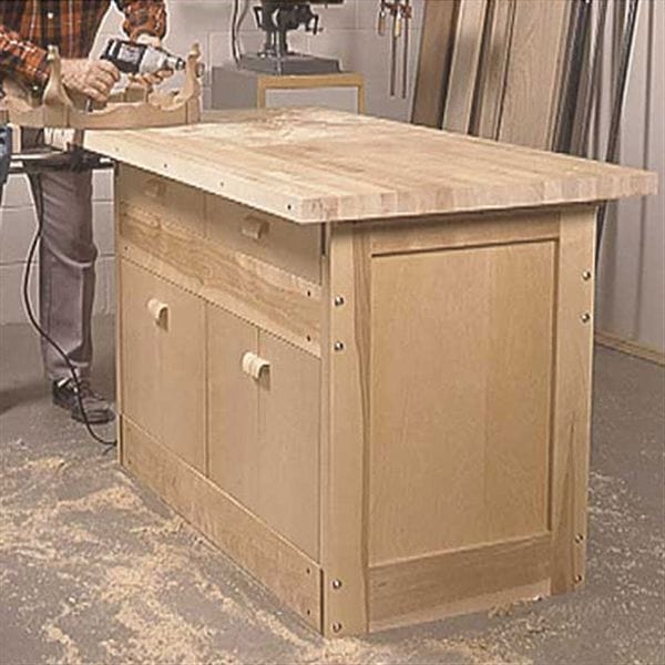 Woodworking Project Paper Plan to Build Labor-of-Love Workbench alt 0