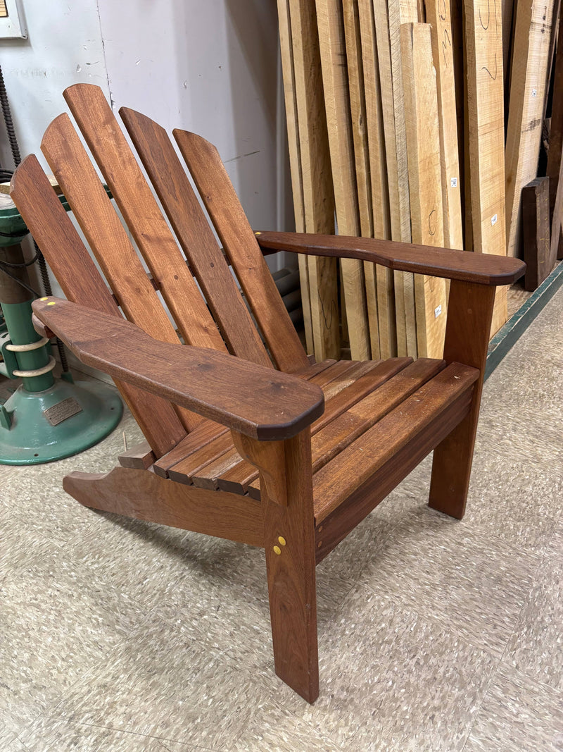 325_Adirondack_chair.jpg